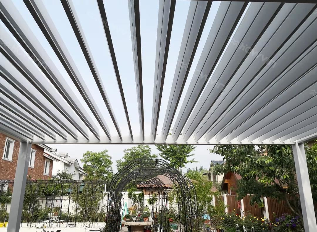 Pergola With Open Close Roof